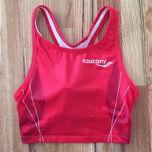 Saucony crop tank top